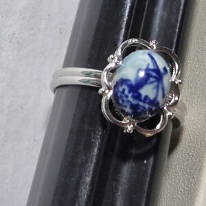 vintage Sarah Coventry "Katrina" ring 1978, genuine Delft porcelain Insert Sz 7
